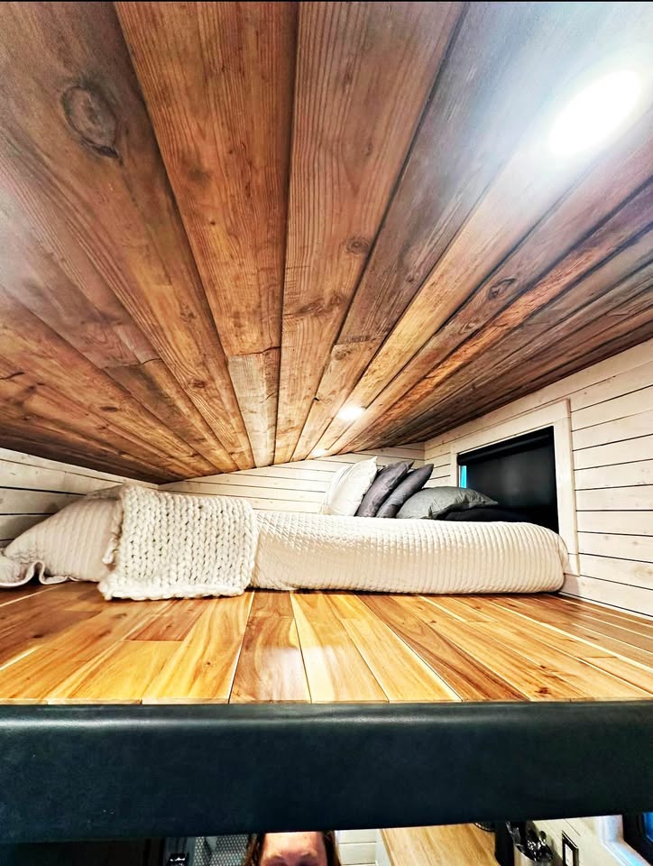 20ft Tiny Home on Wheels – Stylish